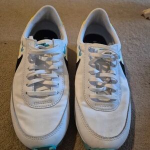 Nike Women's White and Blue Sneakers